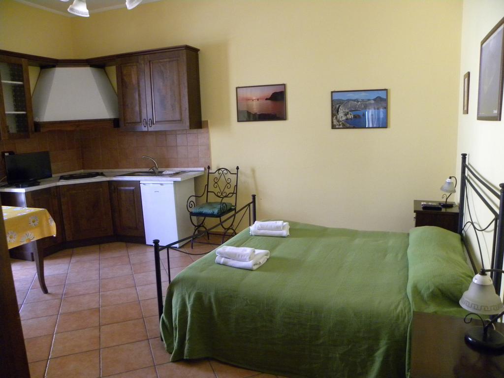 Case Vacanze Albamarina Lipari  Rom bilde
