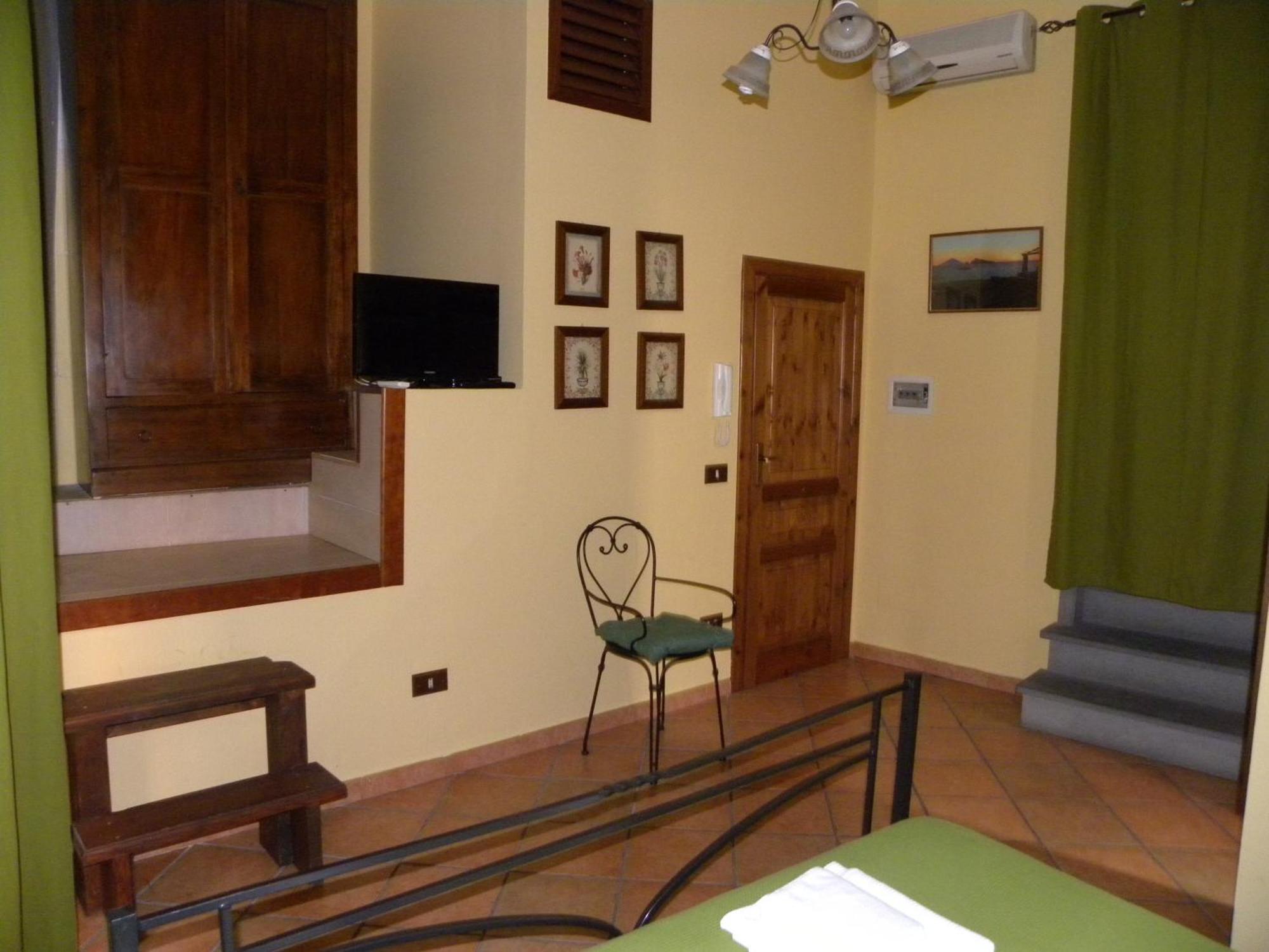 Case Vacanze Albamarina Lipari  Rom bilde