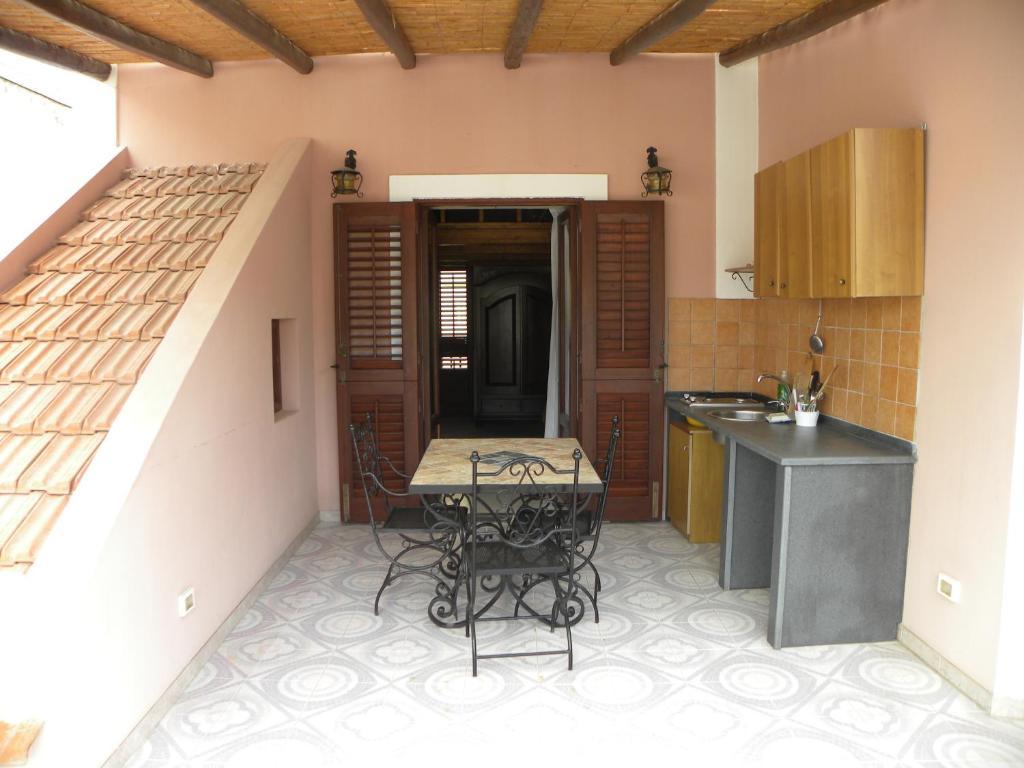 Case Vacanze Albamarina Lipari  Rom bilde